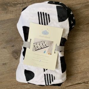 📦NWT CHANGING PAD COVER